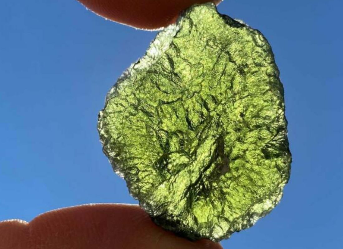 what does moldavite do